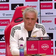 <![CDATA[ Mourinho: «Real Madrid? Nada. Relativamente ao Benfica tenho mais um ano de contrato e já está» ]]>