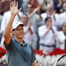 <![CDATA[ Jannik Sinner e Alexander Zverev defrontam-se na final de Madrid ]]>