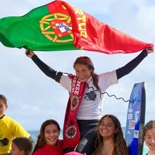 <![CDATA[ Luana Dourado e Luna Hardman festejam vitórias no bodyboard em Carcavelos ]]>