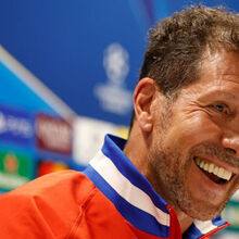 <![CDATA[ Atlético Madrid muda de hotel em Londres e justificação de Simeone deixa jornalistas a rir ]]>