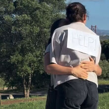 <![CDATA[ «Ajuda»: o divertido vídeo com que Pauleta e a namorada anunciaram que vão casar  ]]>