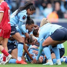 <![CDATA[ Manchester City vence Premier League feminina e põe fim a domínio do Chelsea ]]>