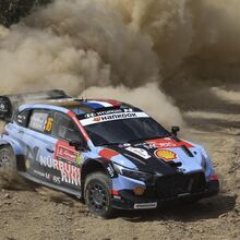<![CDATA[ Rali de Portugal: Solberg perde muito tempo em Mortágua e Fourmaux volta à liderança ]]>