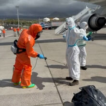 <![CDATA[ Imagens mostram na primeira pessoa a retirada de passageiros de cruzeiro afetado por hantavírus ]]>