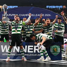 <![CDATA[ A crónica do Sporting-Palma, 2-0: leão implacável volta ao trono europeu ]]>