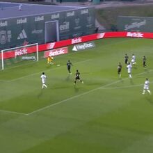 <![CDATA[ O golo de Bezerra que colocou o Rio Ave a vencer o Sporting ]]>