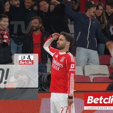 <![CDATA[ Benfica entrou a todo o gás na 2.ª parte e marcou aos 26 segundos ]]>