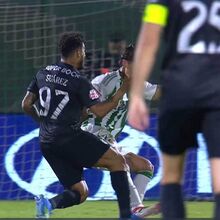 <![CDATA[ Petrasso viu segundo amarelo por entrada sobre Suárez e deixou Rio Ave com 10 frente ao Sporting ]]>