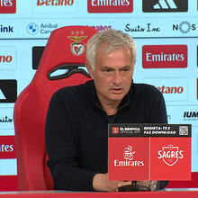 <![CDATA[ Mourinho responde a jornalista espanhol: «Tu estás a falar do Real Madrid, eu estou a falar do Benfica...» ]]>