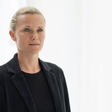 <![CDATA[ Kathleen Krüger 'imita' Helena Costa e assume cargo de diretora desportiva do Hamburgo ]]>