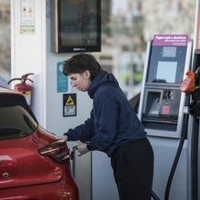 <![CDATA[ Inflação acelerou para 3,3% em abril ]]>