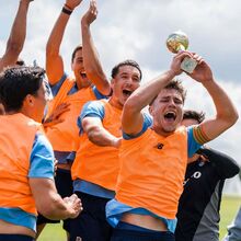 <![CDATA[ Dragões em modo competitivo: já ensaiam o levantar do troféu e Bednarek volta a sorrir ]]>