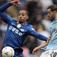 <![CDATA[ Barcelona tenta João Pedro para substituir Lewandowski  ]]>