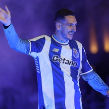 <![CDATA[ Lista de campeões do FC Porto fechada nos 33 jogadores ]]>