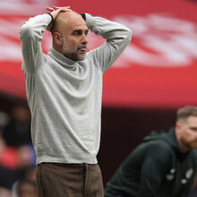 <![CDATA[ Redes sociais da filha de Guardiola 'invadidas' por adeptos do Man. City: «Só precisamos de mais uma época» ]]>