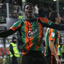 <![CDATA[ Sporting garante reforço no mercado italiano: Doumbia esperado em Lisboa na próxima semana ]]>