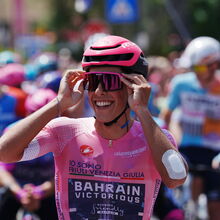 <![CDATA[ Milhares de razões para sorrir: Afonso Eulálio já ultrapassou os 30 mil euros em prémios no Giro ]]>