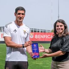 <![CDATA[ Benfica conquista prémios de abril da Liga BPI ]]>