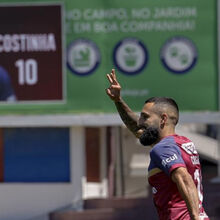 <![CDATA[ Costinha eufórico após conquista da Taça: «É impressionante o que fizemos e nunca será apagado» ]]>