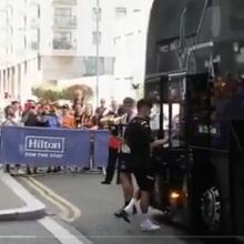 <![CDATA[ Autocarro do Hull City atacado horas antes de jogo pela subida ]]>