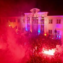 <![CDATA[ Ninguém dormiu em Torres Vedras: as melhores imagens da receção aos vencedores da Taça de Portugal ]]>