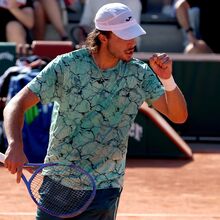 <![CDATA[ Jaime Faria bate um top 40 e avança para a segunda ronda em Roland Garros ]]>