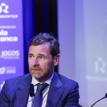 <![CDATA[ O adeus de Mourinho ao Benfica, a ampliação do Dragão e o jogador do FC Porto que faz 