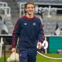 <![CDATA[ Pode bater recorde: Steve Clarke fica mais 4 anos ao leme ]]>