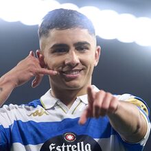 <![CDATA[ Yeremay blindado com cláusula recorde: promoção do Deportivo altera contrato de alvo do Sporting ]]>