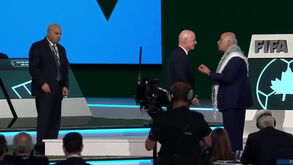 Infantino tentou juntar Israel e Palestina no Congresso da FIFA... mas não correu bem