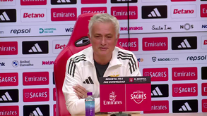 Mourinho elogia meio-campo 'de qualidade' do Famalicão: «Dão uma excelente dinâmica à equipa»