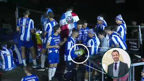 Melancia que jogadores do FC Porto atiraram do palco tinha colada uma fotografia de Frederico Varandas