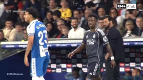 Vinícius em bate-boca aceso com jogador do Espanyol: «Vais pedir-me a camisola e eu não te vou dar»