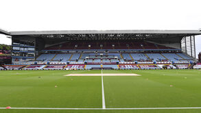 Vista geral do Villa Park, estádio do Aston Villa
