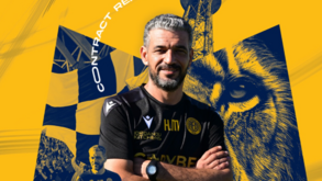Hugo Martins renova com o AEL Limassol