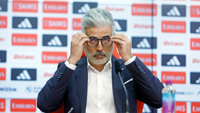 Gonçalo Guimarães, diretor de Imprensa do Benfica, durante uma conferência