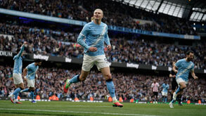 Jogadores do Manchester City festejam frente ao Brentford