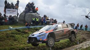 Thierry Neuville no salto de Fafe