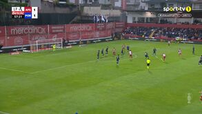 O golaço do meio da rua de Roni que recolocou o AVS SAD a vencer o FC Porto