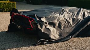 Prenda de anos: Lamborghini faz do Fenomeno um 'roadster' diabólico
