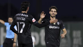 Francisco Trincão e Daniel Bragança festejam frente ao Rio Ave