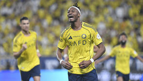 Al Nassr esteve a poucos segundos de festejar o título saudita esta terça-feira