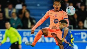Barcelona perde para o Alavés por 1-0 num jogo fora de casa
