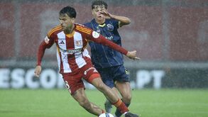 Reforços aguardam Luz verde da Champions: Sporting negoceia Pedro Lima e Issa Doumbia
