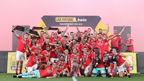 António Silva, Bah, Schjelderup e Aursnes (em pé) e Rafa, Otamendi e Samuel Soares (em baixo)
