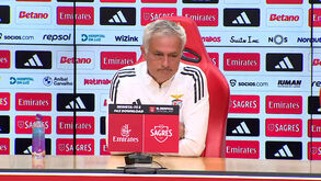 Mourinho e o momento de Arbeloa no Real Madrid: «Dói-me. É um amigo...»
