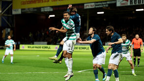 Lance da polémica que deu origem ao penálti do Celtic