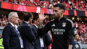 Otamendi regressa ao onze do Benfica em dia de despedida