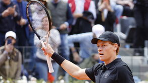 Jannik Sinner nas meias-finais do Masters 1.000 em Roma