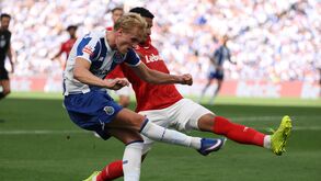 Froholdt contra o Santa Clara